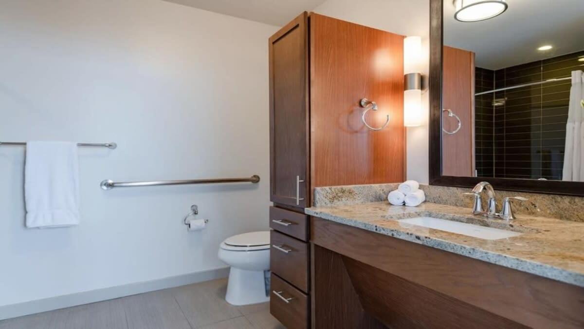 26Th Fl Bold Cozysuites With Pool, Gym Dallas Buitenkant foto