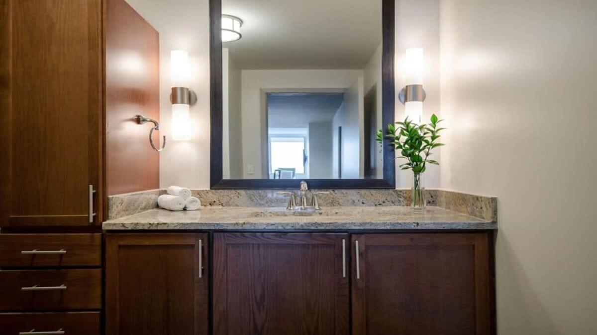 26Th Fl Bold Cozysuites With Pool, Gym Dallas Buitenkant foto