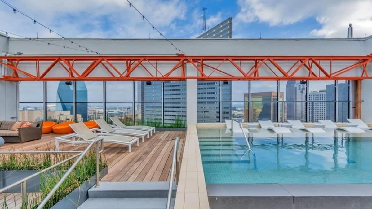 26Th Fl Bold Cozysuites With Pool, Gym Dallas Buitenkant foto